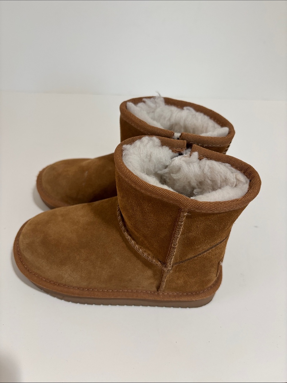 FINAL! UGG Kids Chestnut Suede Shearling Lined Boots